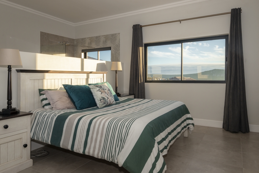 5 Bedroom Property for Sale in Myburgh Park Western Cape